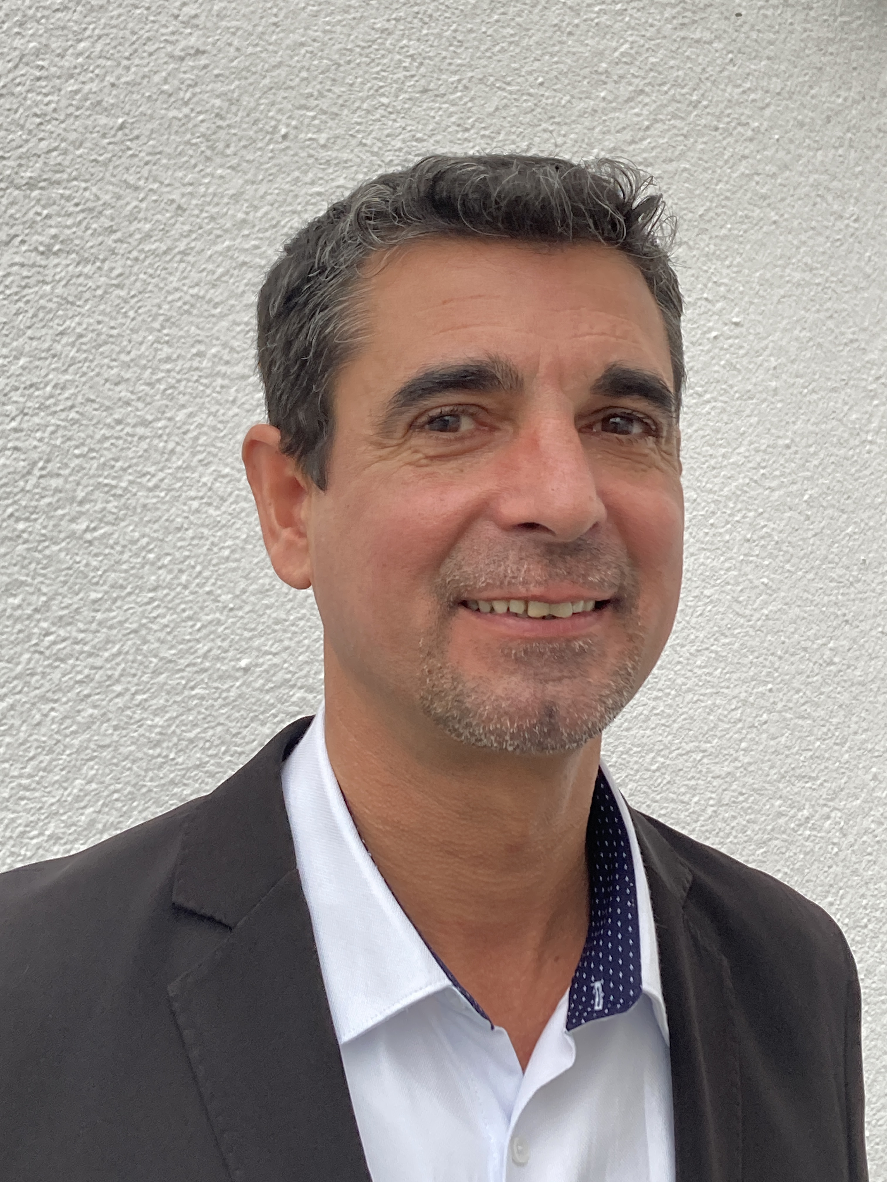 Portrait of Joël Bonnay, FIEM marine surveyor in LYON VILLEURBANNE