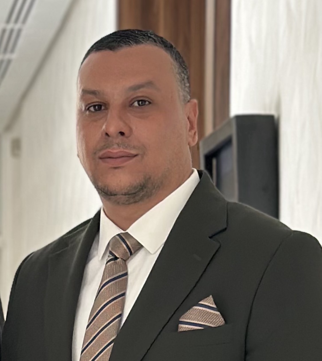 Portrait de Bouhadjer Neffous, expert maritime FIEM à ORAN